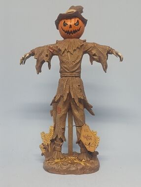 Large 19" Hallow's Eve Brown & Orange Pumpkin Scarecrow Figurine